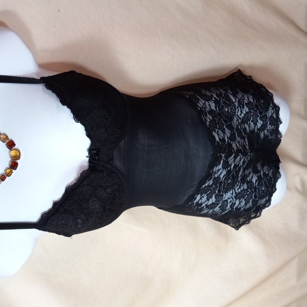 RAMPAGE Lace Rmper - Picture 2 of 5